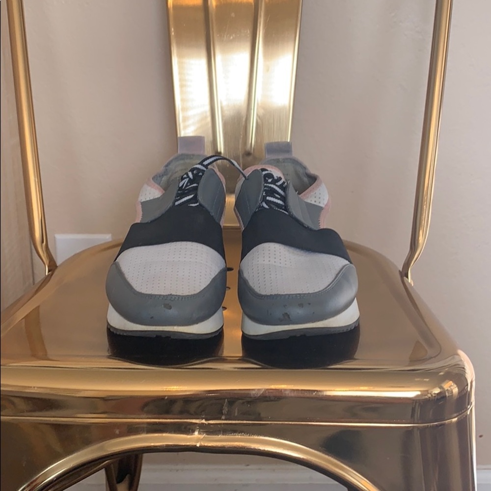 Steve Madden fashion sneaker